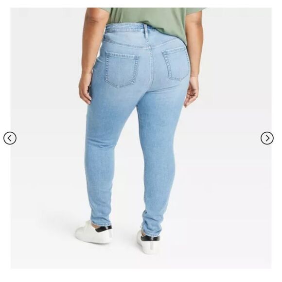 🆕👖Ava & Viv Mid-rise Destructed Skinny Jeans - Picture 3 of 4